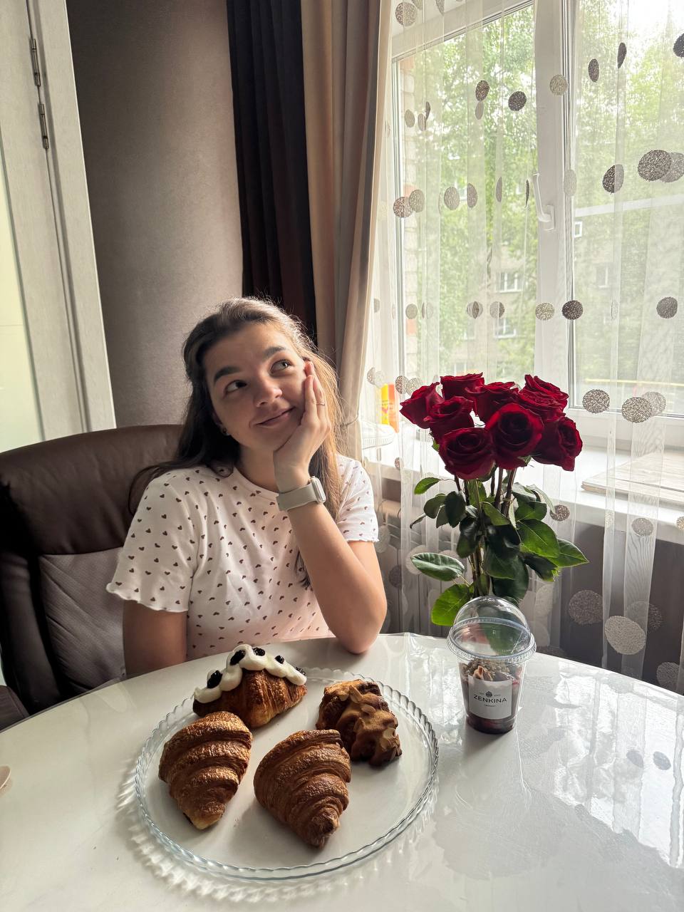 Вкусная еда на столе